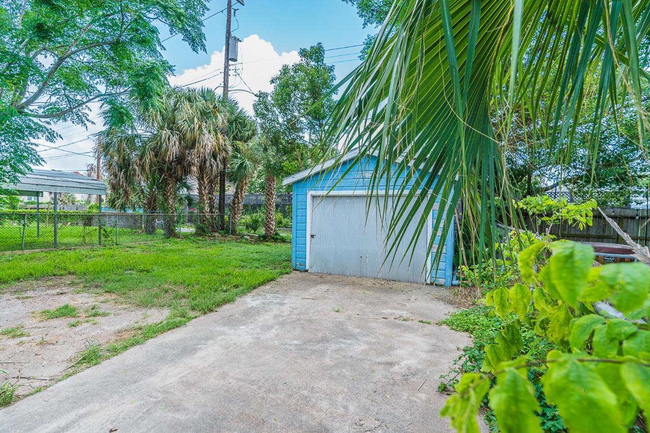 Uptown Cottage Newly Updated Home Near The Strand Galveston Harbor And Utmb Eksteriør billede