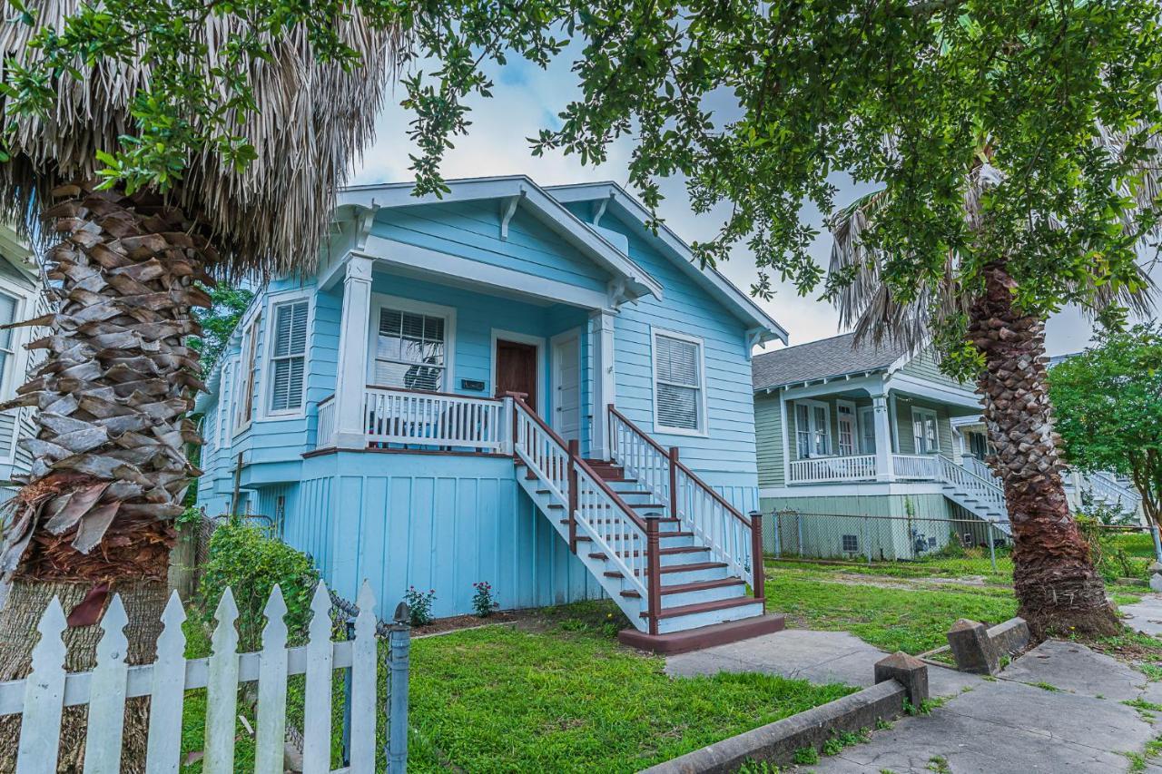 Uptown Cottage Newly Updated Home Near The Strand Galveston Harbor And Utmb Eksteriør billede